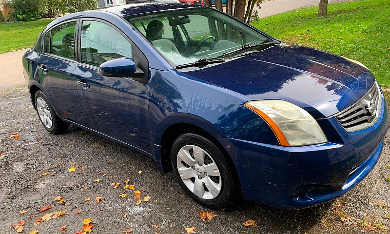 Nissan Sentra 2010 A...