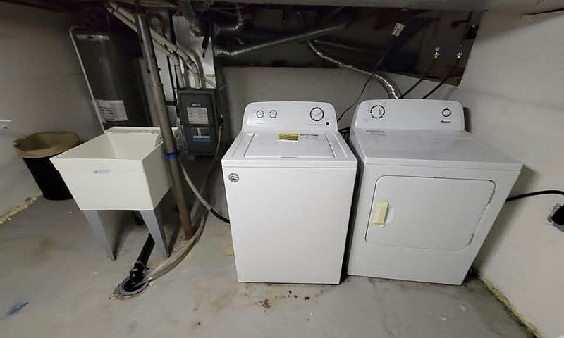 3 Bedroom Rental Pro...