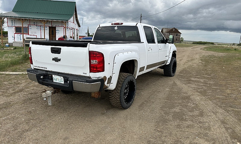 2007.5 Chevy 2500Hd...
