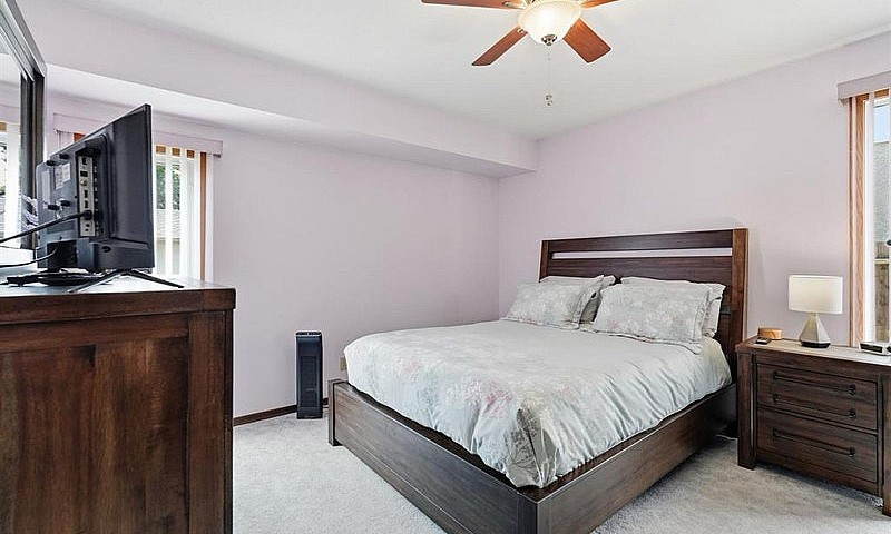  3 Bedroom 2 Bath Bu...