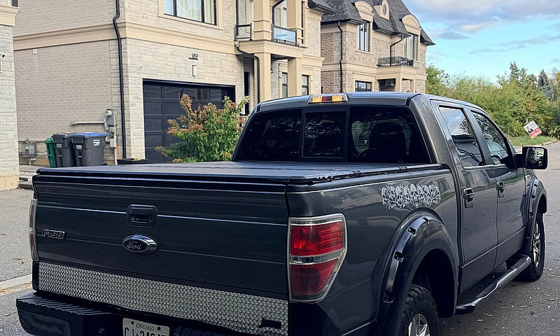 2014 Ford F150 Fx4...