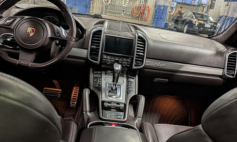 Porsche Cayenne Turb...