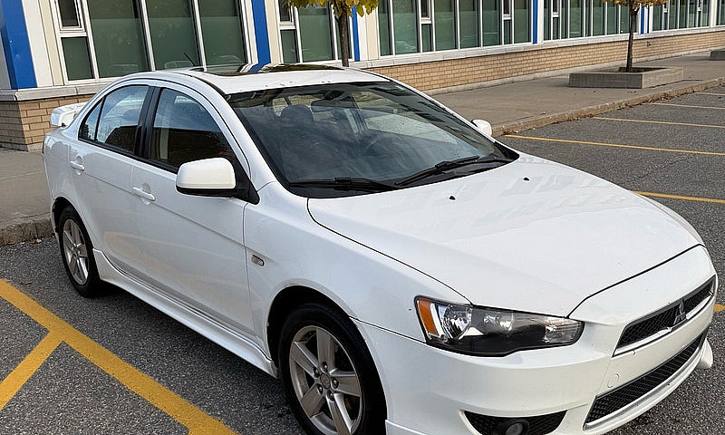 Mitsubishi Lancer...