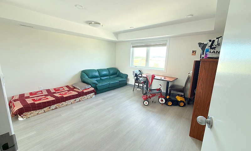 2 Bed 2.5 Bath Townh...