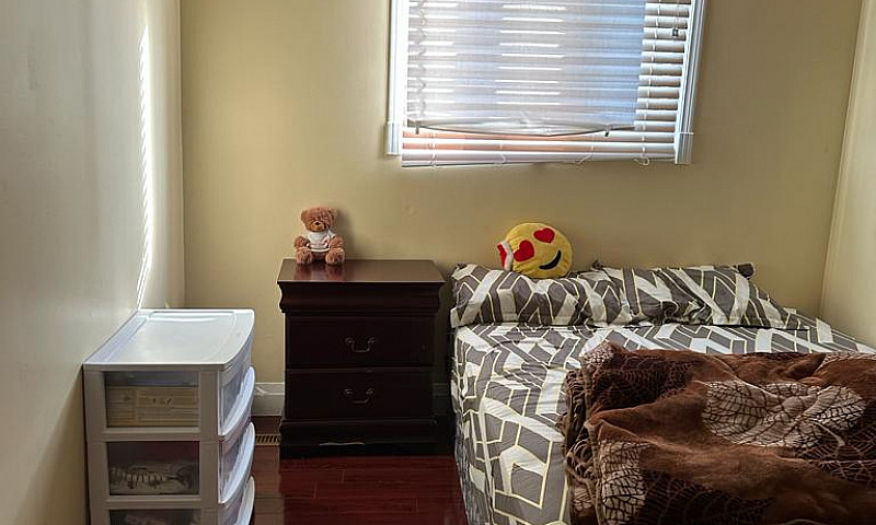 2 Bedroom House Avai...
