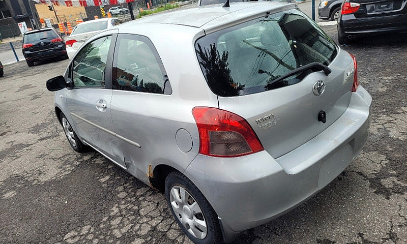 Toyota Yaris 2006...