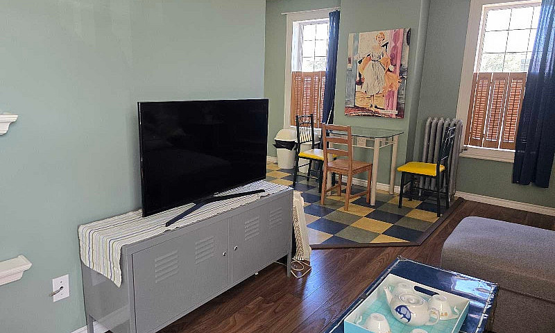 Fully Furnished 2 Bd...