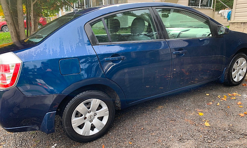 Nissan Sentra 2010 A...
