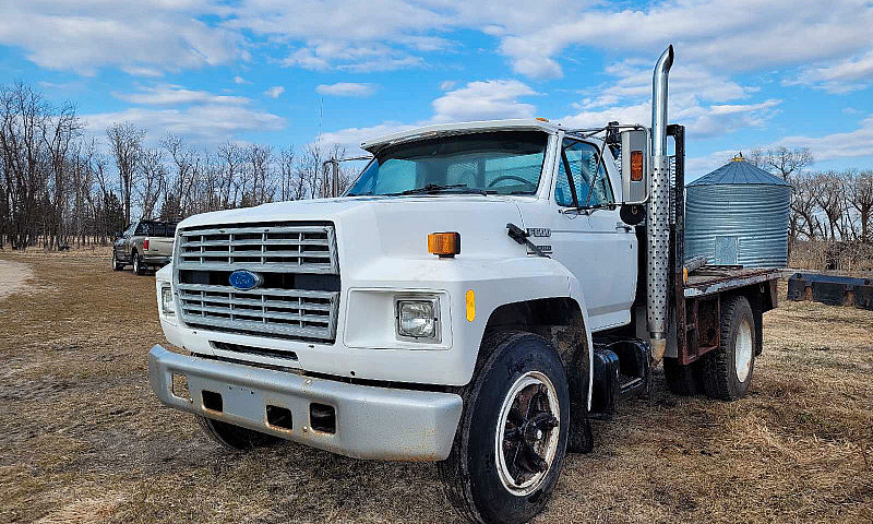 Ford F600...