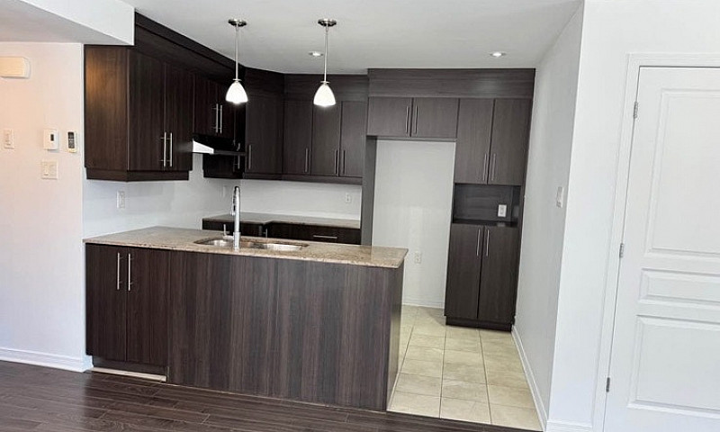 2 Beds 1 Bath Apartm...