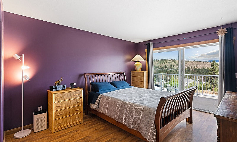 Lake-View Home, Larg...