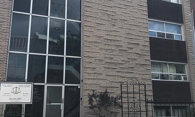 Centretown Bachelor/...