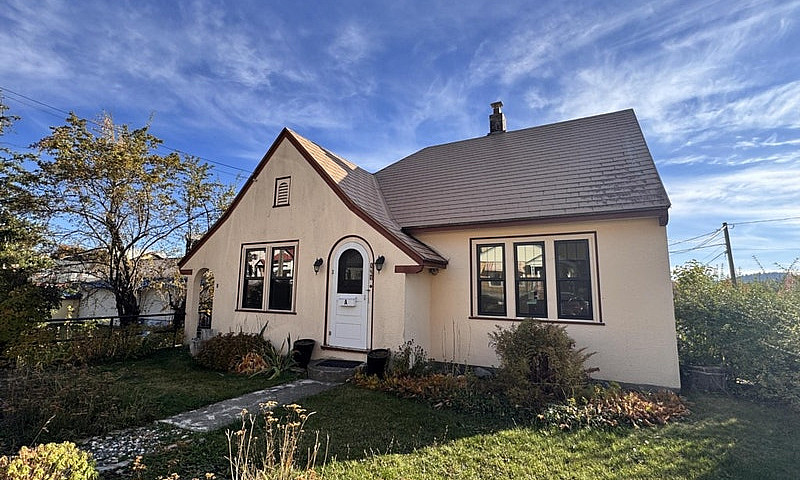 2 Bedroom 1 Bath Hom...