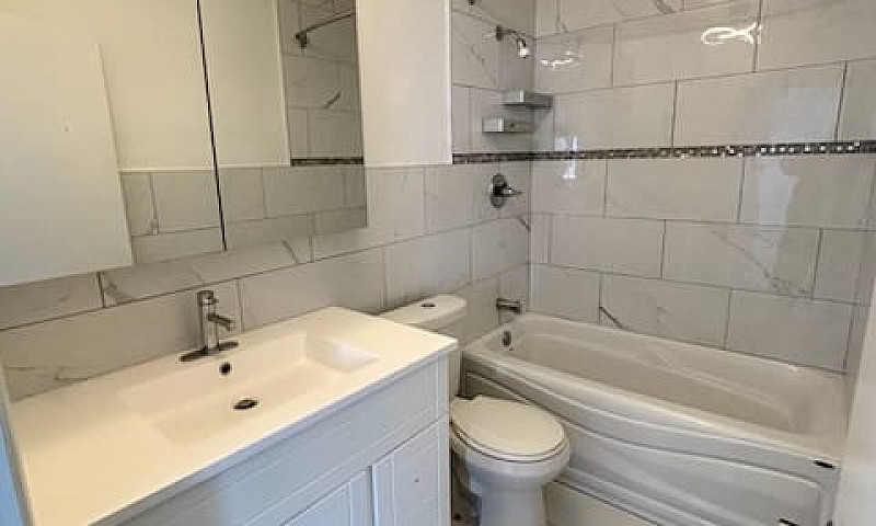 Newly Renovated 3 Be...