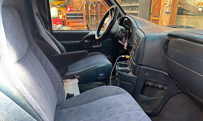 Gmc Safari...