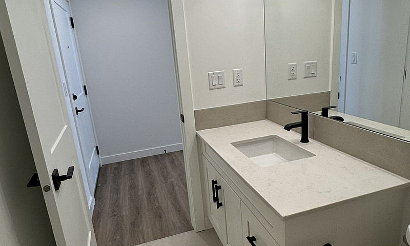 Brand New 2 Bed, 1 B...