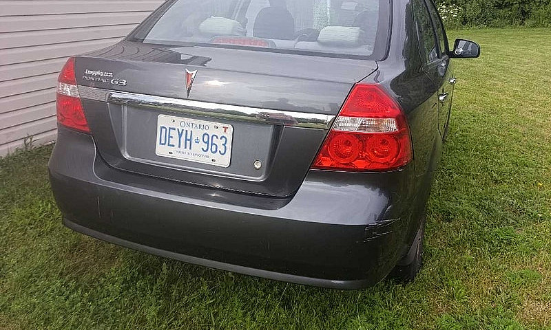 2010 Pontiac G3...