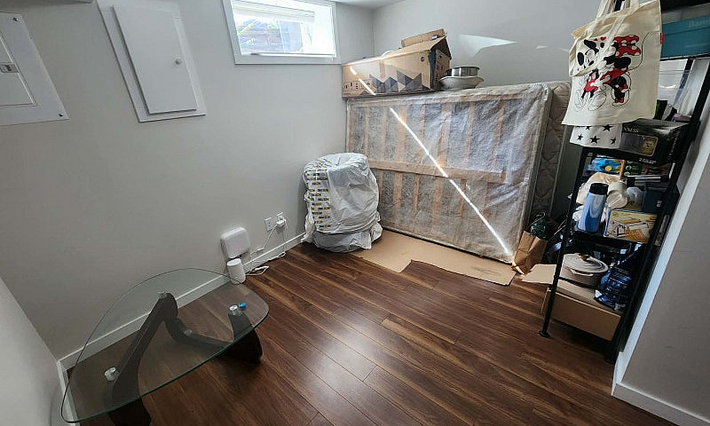 2 Bedroom 1 Bathroom...