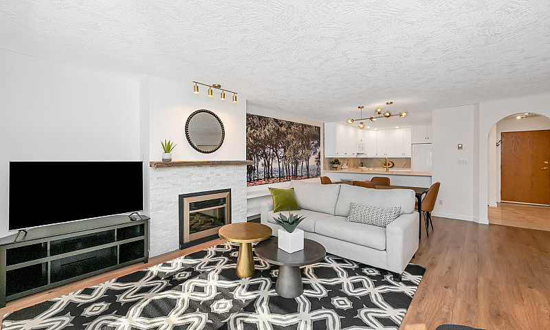 Furnished 2Bed/2Bath...