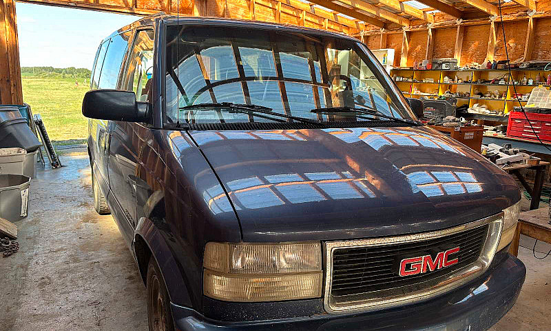 Gmc Safari...