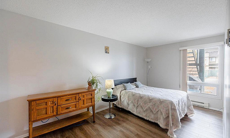 2 Bed 1 Bath Tyndal ...