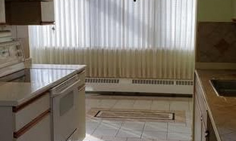 Spacious 2 Bedroom 2...