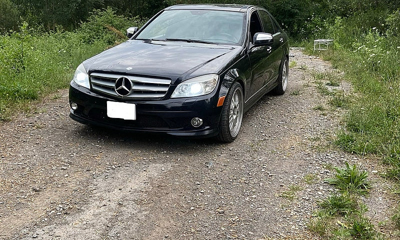 2009 Mercedes C350...