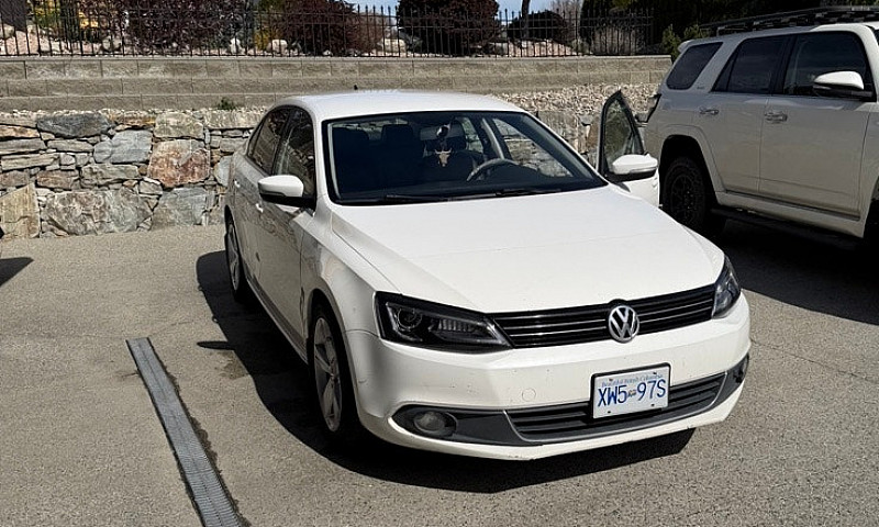 2011 Volkswagen Jett...