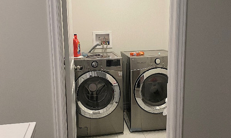 Rent A Room In A Bea...