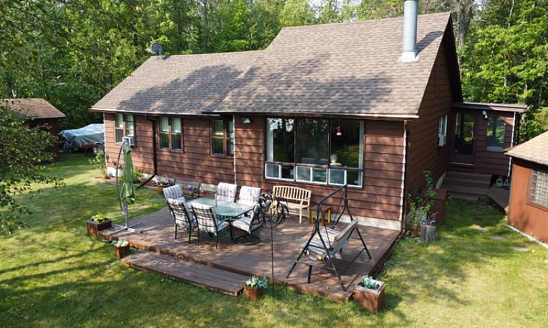 Waterfront Betula La...