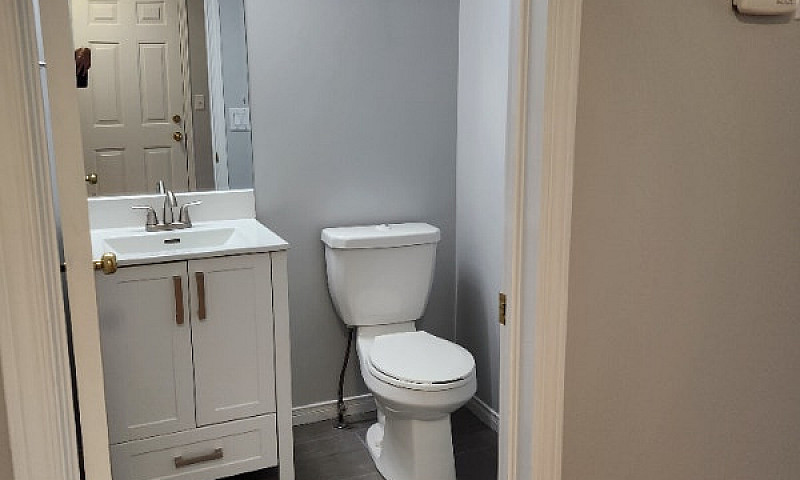 Spacious 1500 Sqft T...