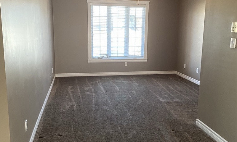 3 Bedroom Unit For R...
