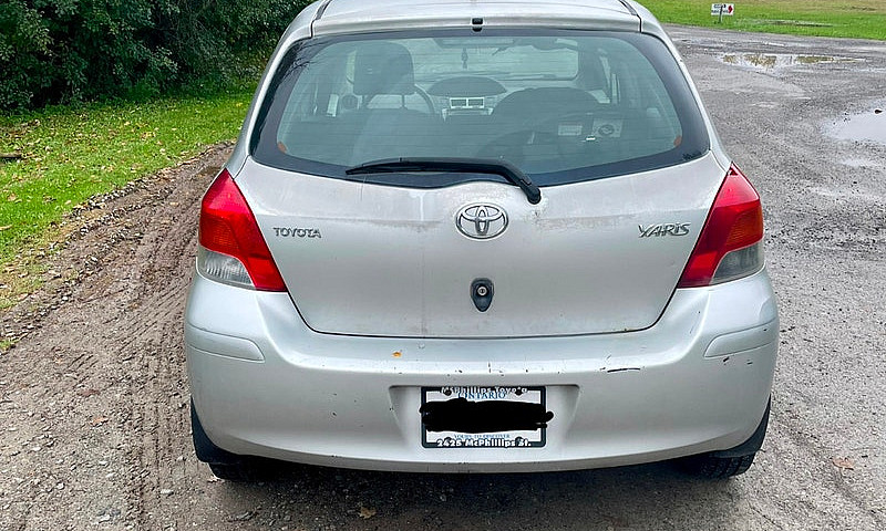 2009 Toyota Yaris...