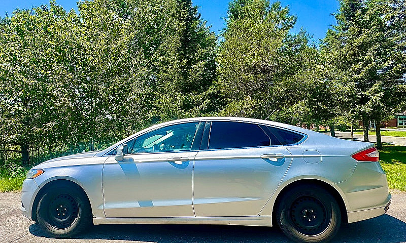 2013 Ford Fusion Se ...