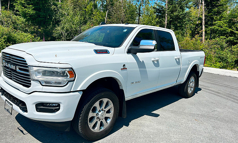 2022 Ram 3500 Crew C...