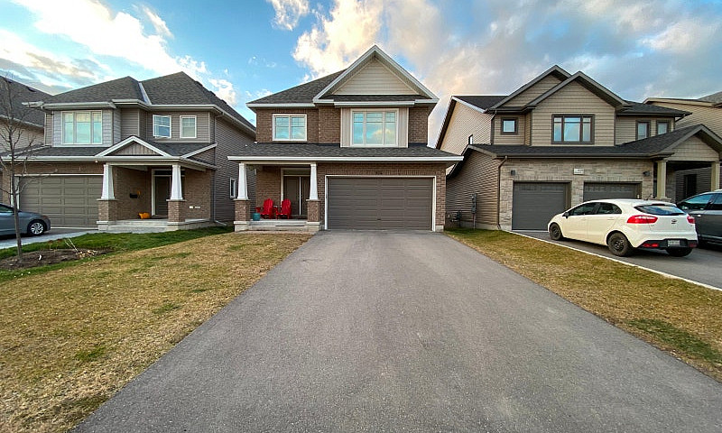 4 Bedroom Tamarack H...