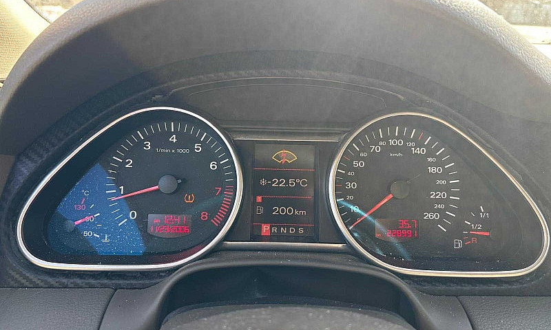 2007 Audi Q7...
