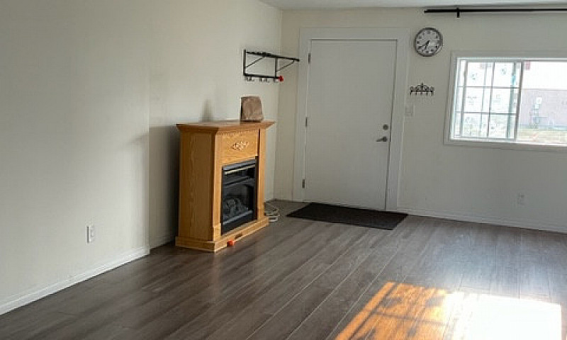 Bright 3 Bedroom Sui...