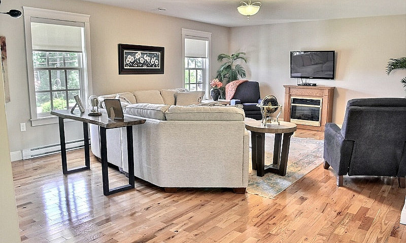 Executive Home, In S...