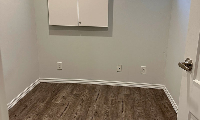 Spacious 2 Bedroom B...