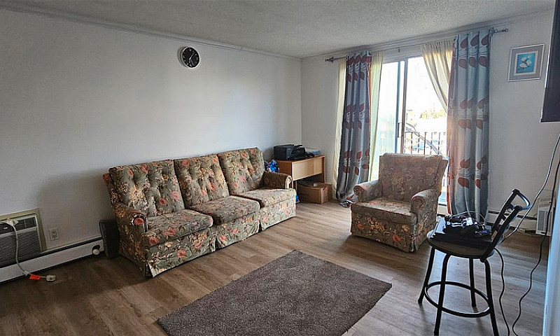 #18, 3809 Luther Pl,...