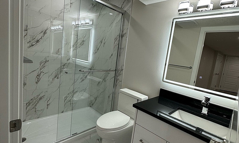 Basement Suite For R...