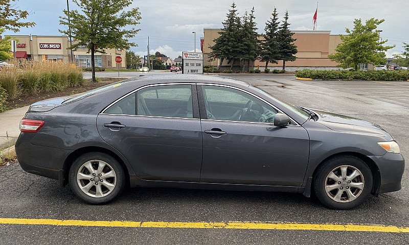 2011 Toyota Camry Le...