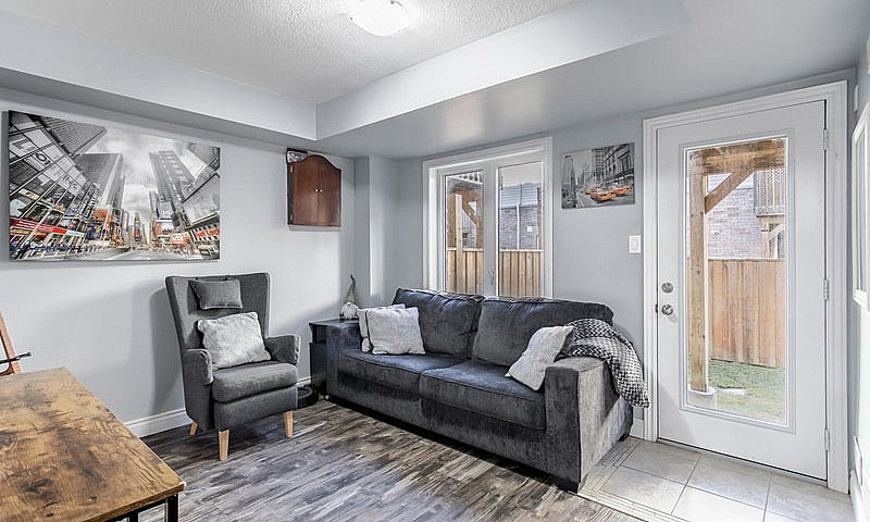 3 Bed 4 Bath Townhou...