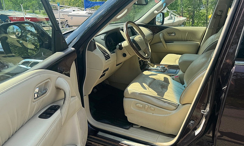 2011 Infiniti Qx56...