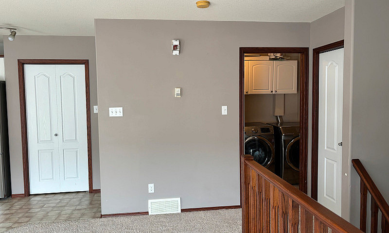 Condo For Rent **Lea...