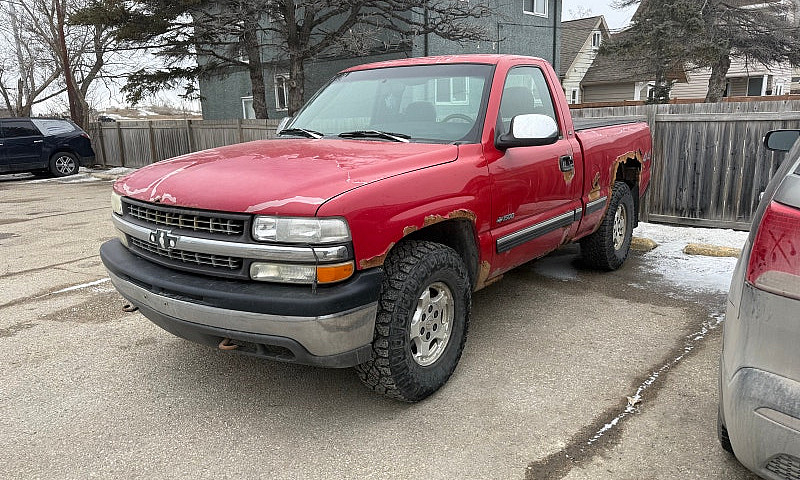 1999 Chevrolet Silve...