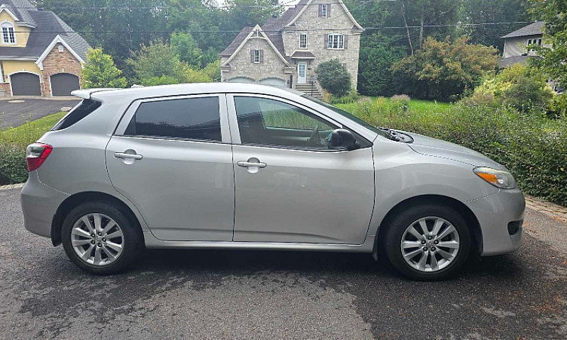 Toyota Matrix  2009...