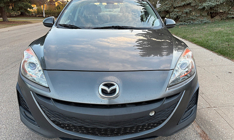 2011 Mazda 3I...
