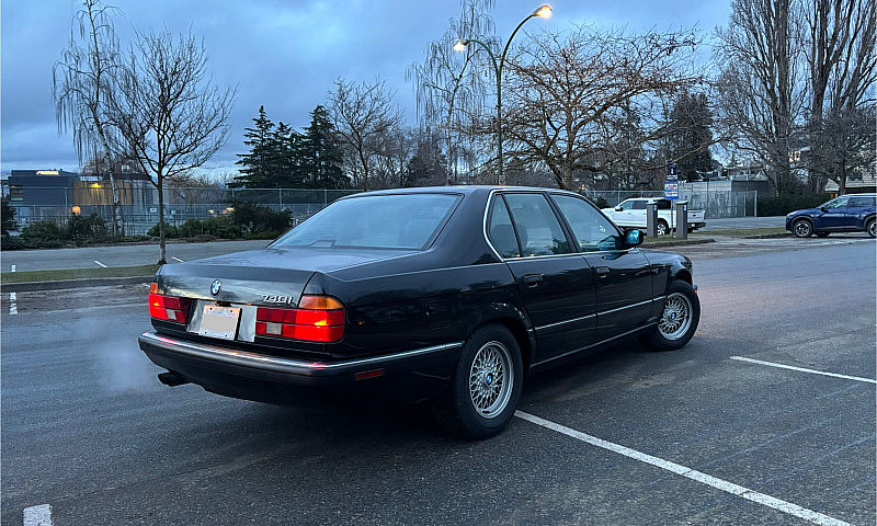 Bmw 740I  V8...